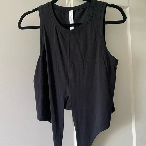 Lululemon tie top - Picture 2 of 2